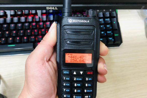 Bộ đàm Motorola 1900UV