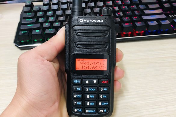 Bộ đàm Motorola 1900UV
