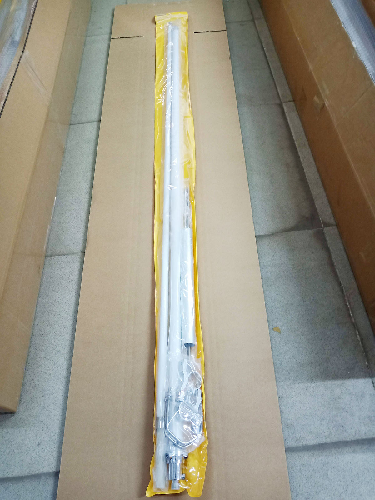 Ăngten bộ đàm trạm UHF